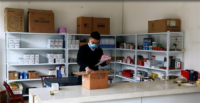 90后創(chuàng)業(yè)經:棄&ldquo;醫(yī)&rdquo;從&ldquo;文&rdquo;小鎮(zhèn)也能實現(xiàn)&ldquo;大夢想&rdquo;